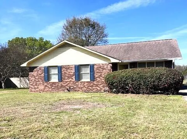 4145 Lemacks St, Dalzell, SC 29040