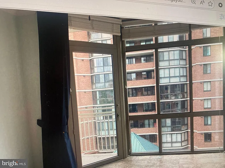 1001 N Randolph St #509 — Photo 4
