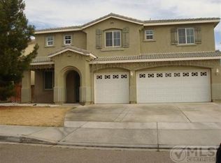 13868 Chestnut St, Victorville, CA 92392