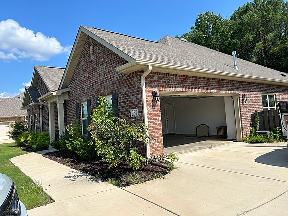 2nd image of 267 Northlake Dr