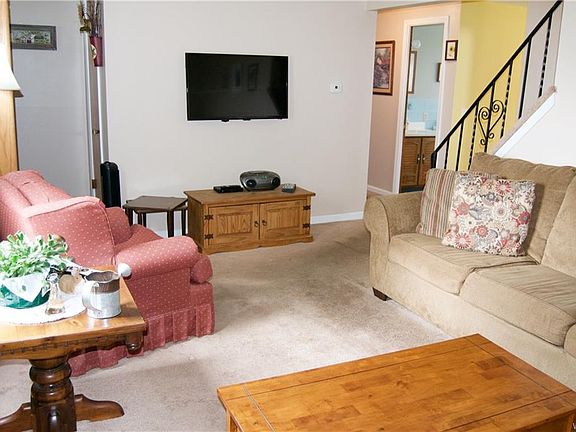3rd image of 134 Mosher Dr
