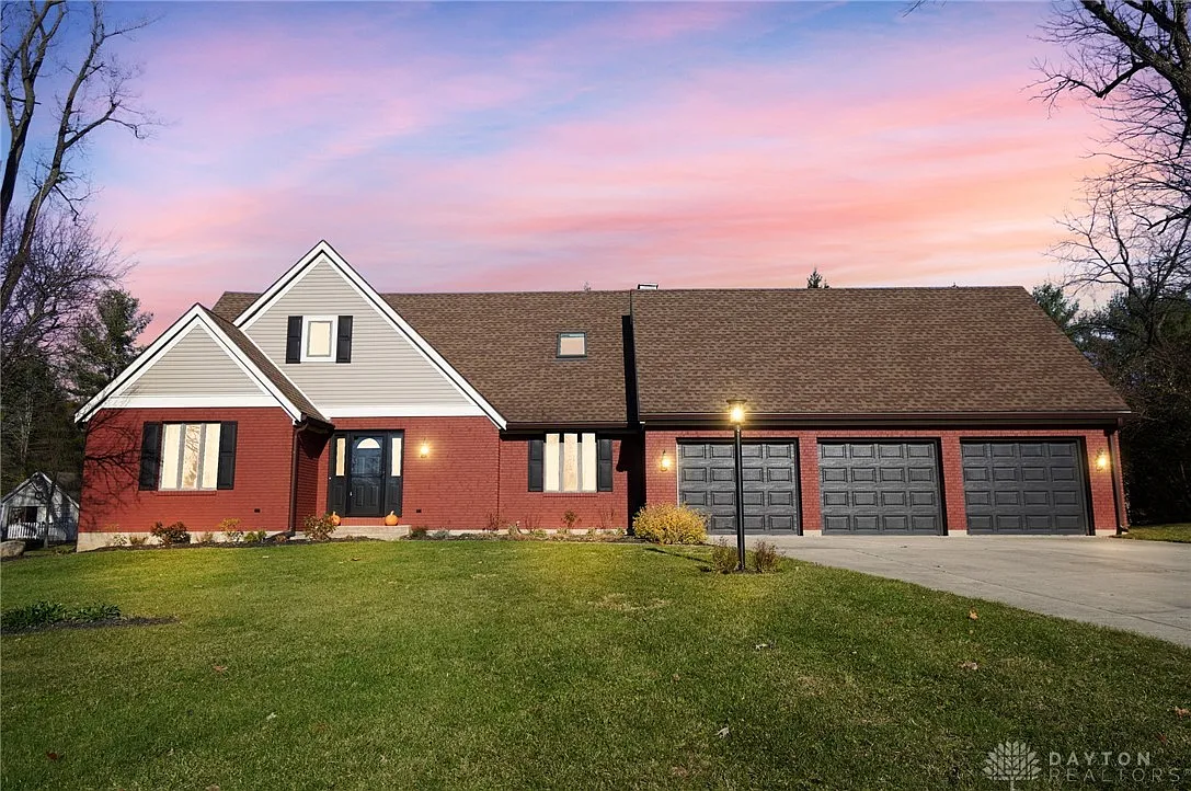 624 Aberfelda Dr photo 1
