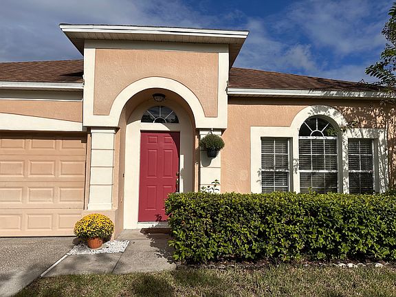 3rd image of 951 Jade Forest Ave