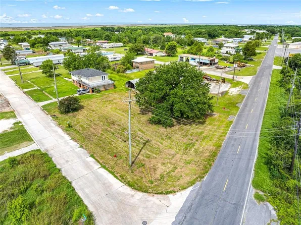 36786 Highway 11 S, Buras, LA 70041