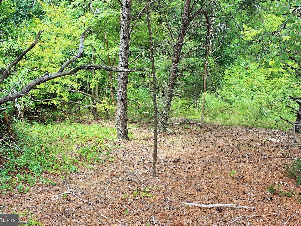 1st image of 28723 Three Notch Rd