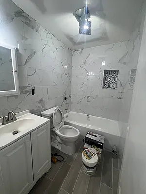 Rented by Standard Living Realty Inc | media 22