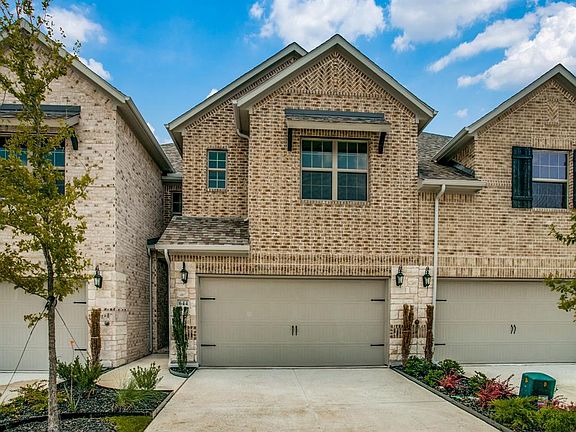 3rd image of 644 Hutchinson Ln