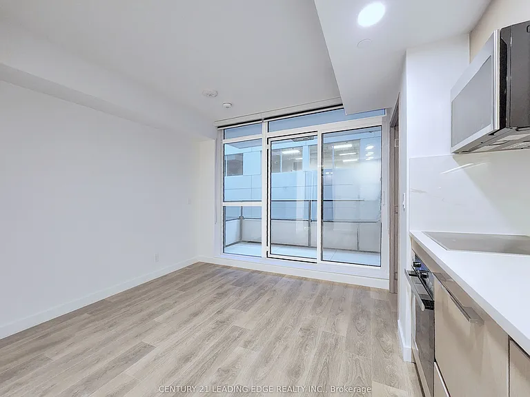 38 Widmer St #1009 — Photo 3