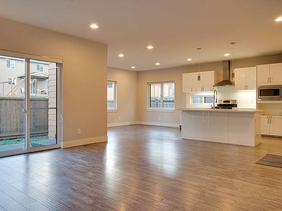 4th image of 12217 SE 270th Pl