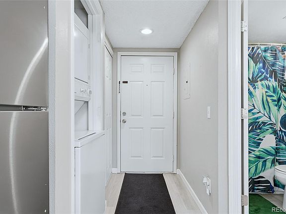 5th image of 5250 S Huron Way #1-307