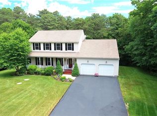 2 Chloe Ct, Coventry, RI 02816