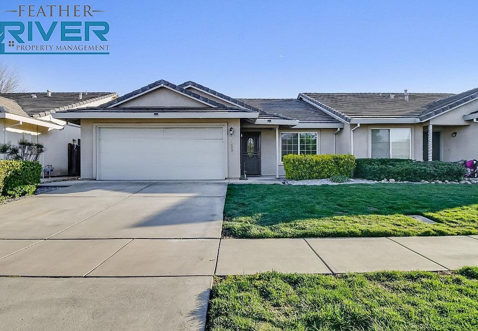 1st image of 1052 Courtyard Dr