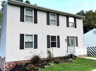 1913 Riggs Rd, South Park, PA 15129