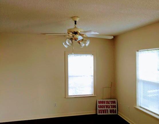 3rd image of 506 Hilltop Dr