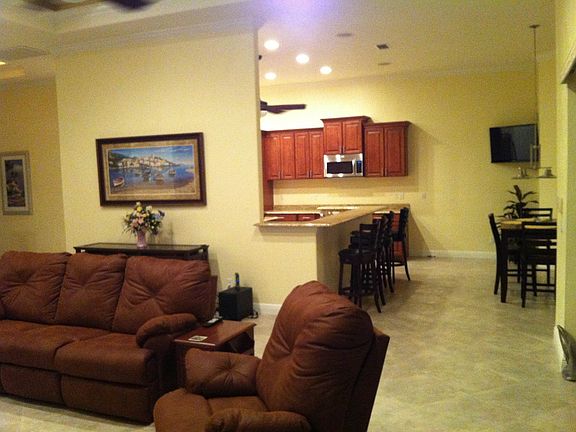4th image of 4111 SW 11th Ave