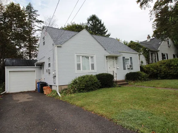 8 Martin Ave, Johnson City, NY 13790