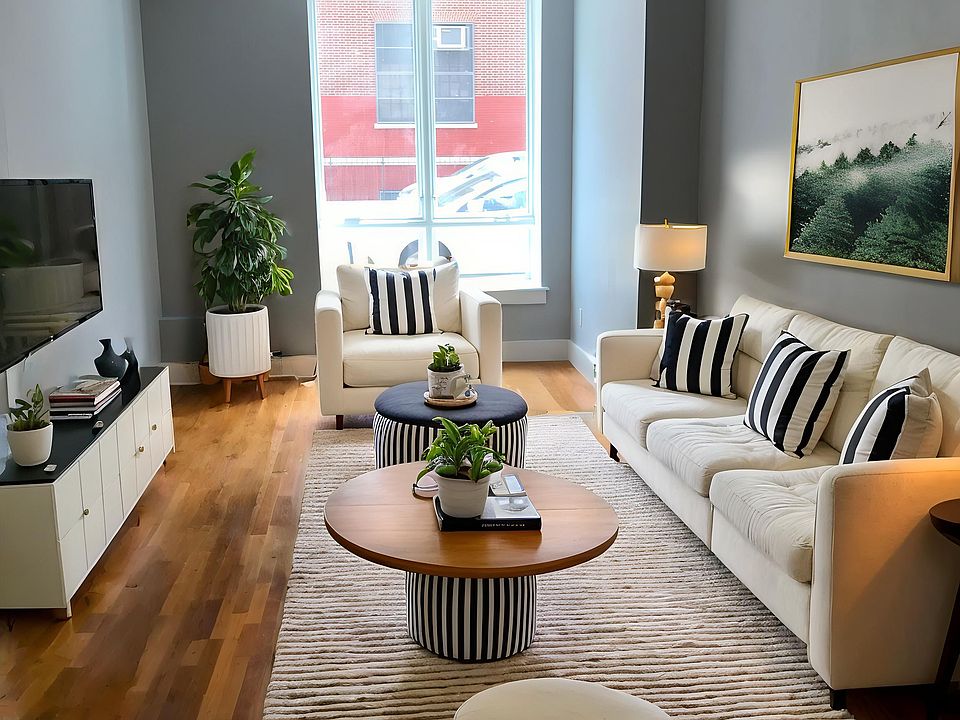 1st image of 353 Kosciuszko St #1F