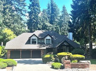 2520 Sahalee Dr W, Sammamish, WA