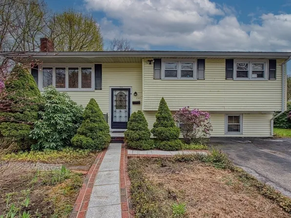 103 Columbus Ave, Stoughton, MA 02072