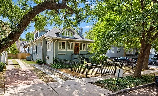 6 bed, 3.0 bath, 3122 sqft, $7,500 — Photo 1