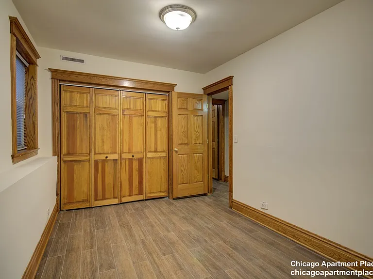1817 N Clybourn Ave #1 — Photo 8