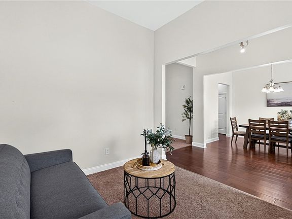 5th image of 515 Dragonfly Ct