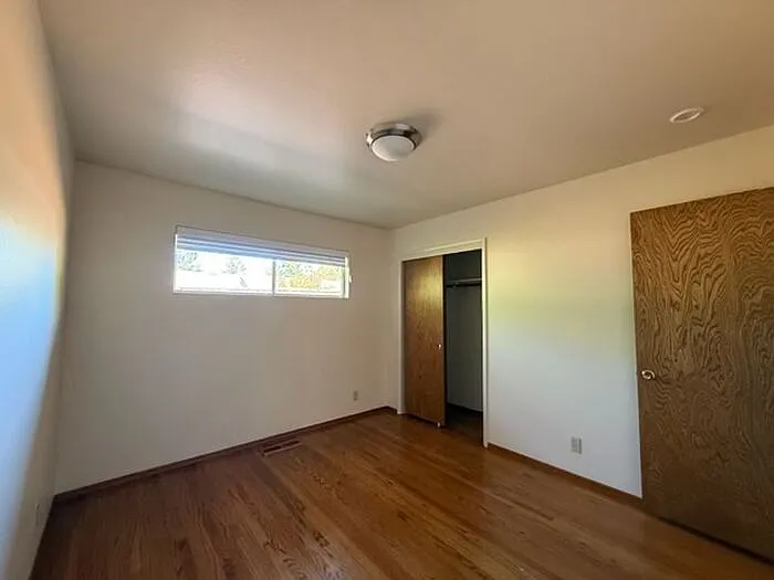 75 Stuart Ct — Photo 8
