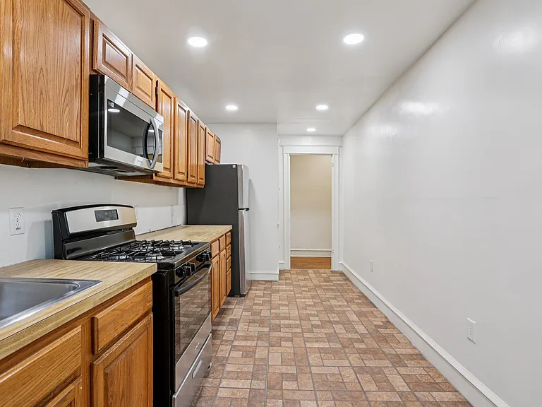 The Residences at Marchwood — Photo 45