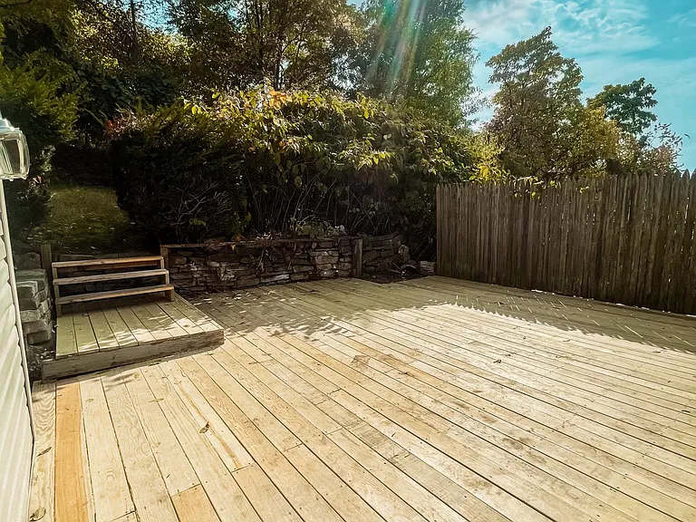 310 Marlow St — Photo 1