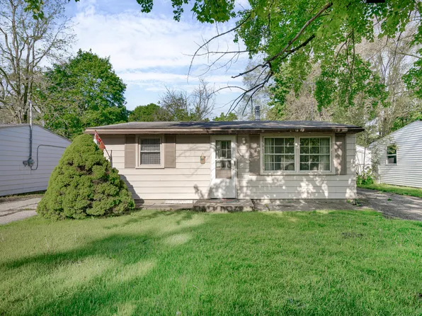 245 25th St N, Springfield, MI 49037