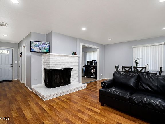 5th image of 44650 2nd St E