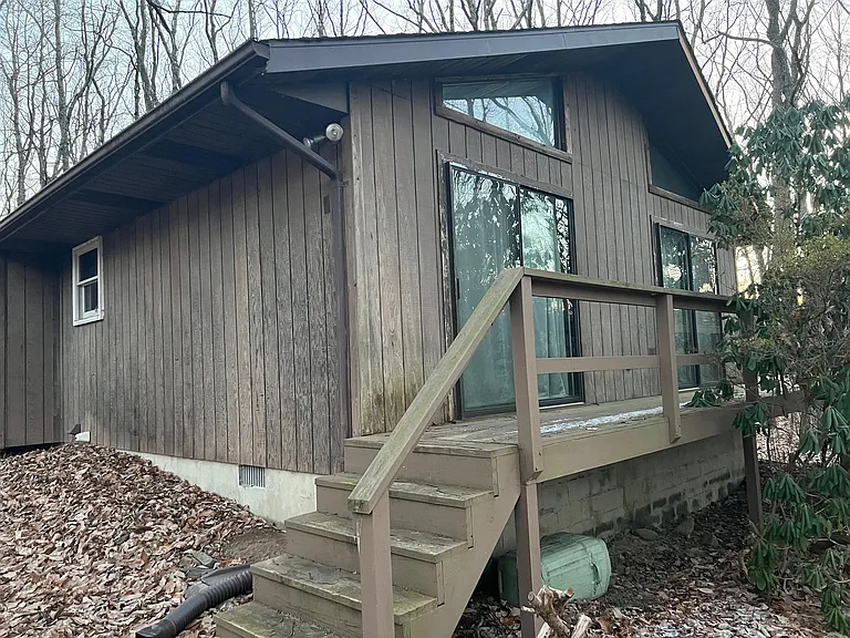 181 McMichaels Ct — Photo 1