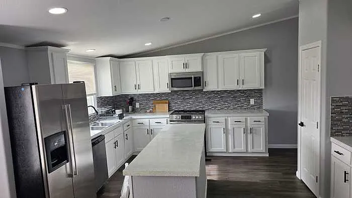 5 bed, 2.0 bath, 2350 sqft, $1,795 — Photo 1