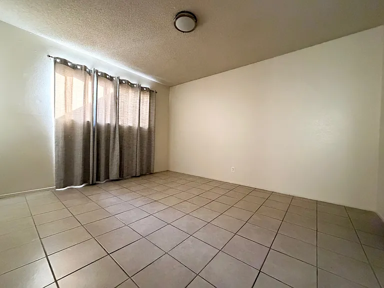 3817 Cogswell — Photo 10