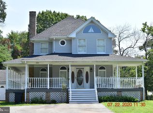 7973 W Riverside Dr, Pasadena, MD 21122