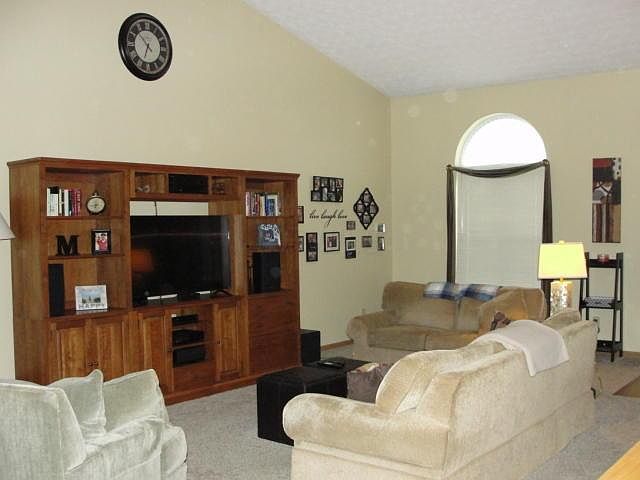 1st image of 433 Hannifin Dr