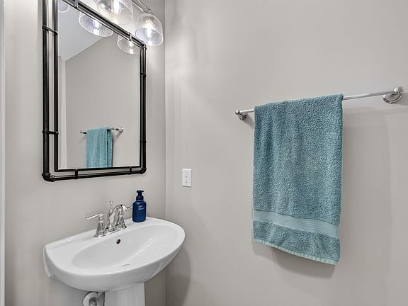 4th image of 114 Emerywood Ln