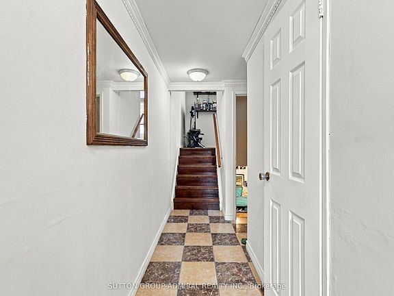 3rd image of 21 Chester Le Blvd #27