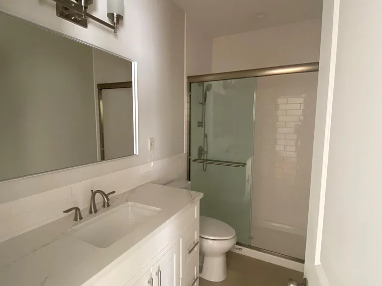 515 Jackson Ave #1-38 — Photo 9