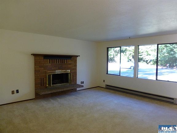2nd image of 331 El Camino Dr