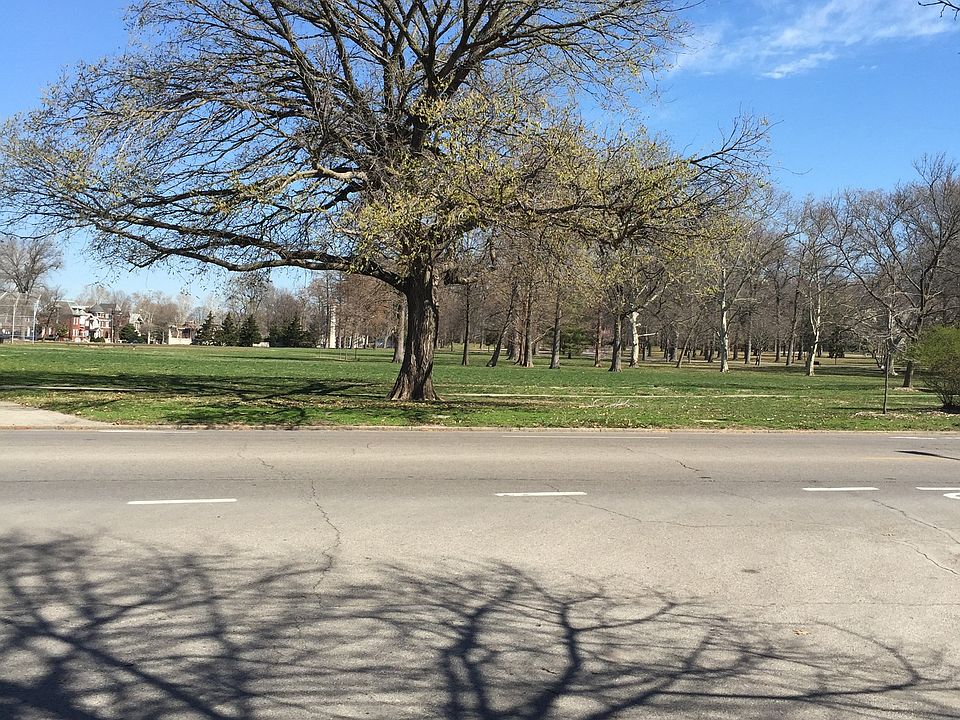 1st image of 3104 Gurney Ave APT A