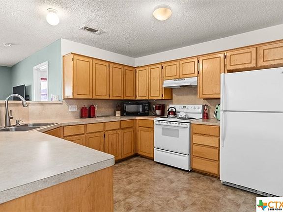 2nd image of 4611 Hank Dr