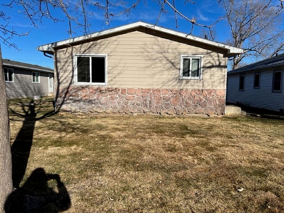1st image of 2107 W A St