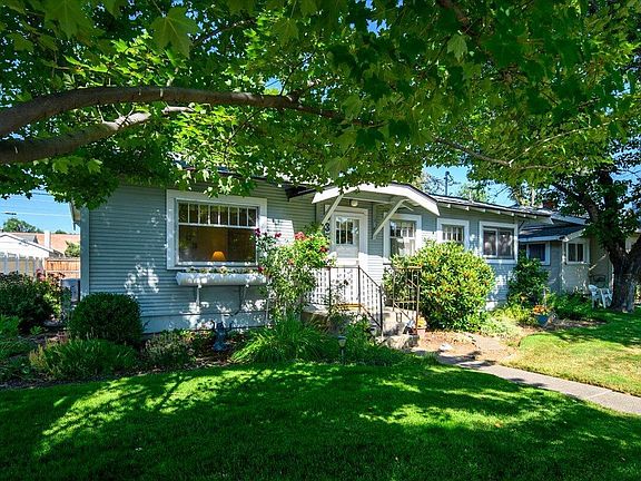 3rd image of 535 SW 10th St