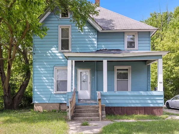 1121 Blaisdell St, Rockford, IL 61101