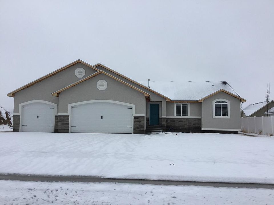 1st image of 4839 Mountain Bend Dr