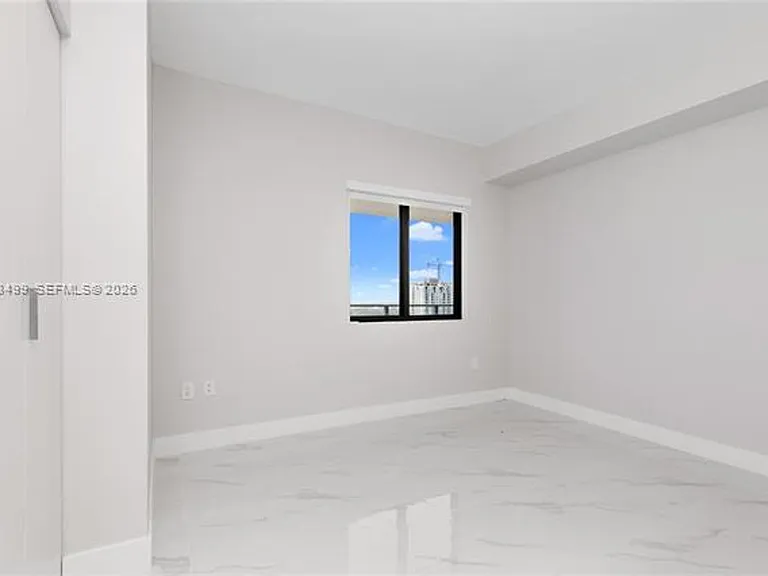 700 NE 24th St #4206 — Photo 27
