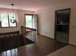 1709 Colonial Ridge Rd, Johnson City, TN 37604