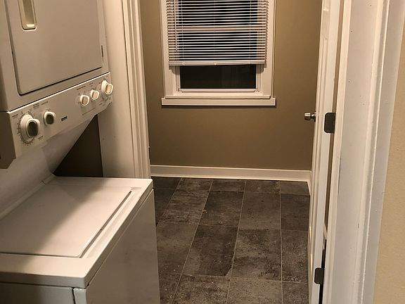 3rd image of 308 James Ave APT 2