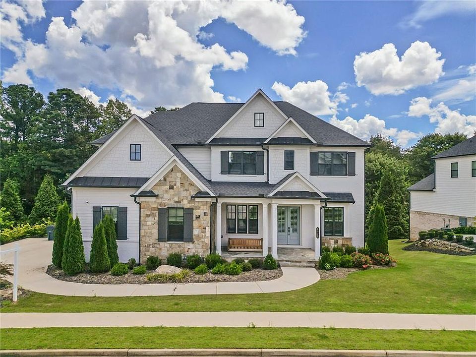 1st image of 4976 Concert Ln NE